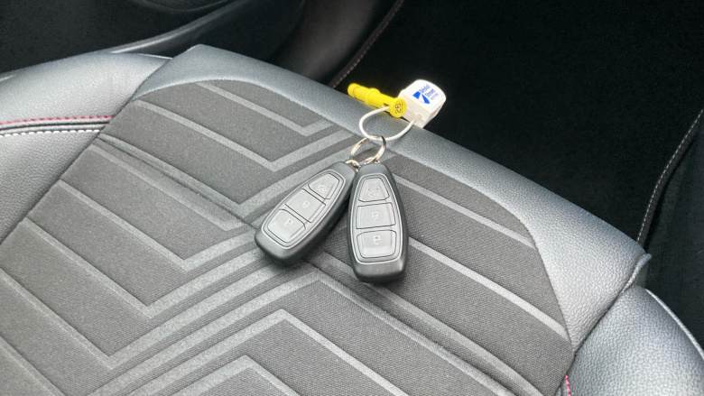 Ford Puma 1.0 EcoBoost Hybrid mHEV Vivid Ruby Edition 5dr Petrol Hatchback